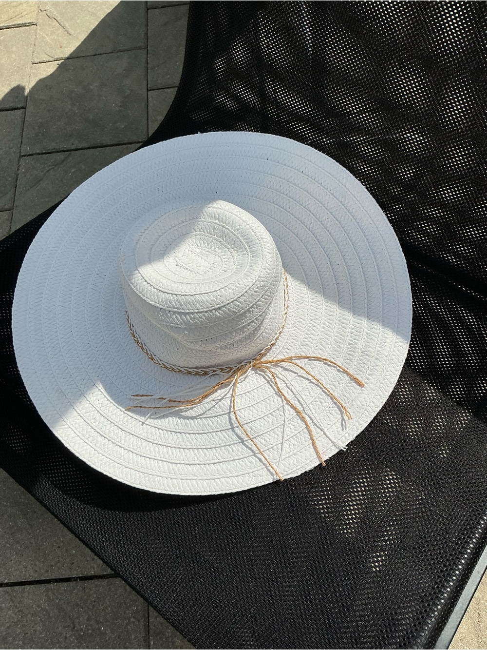 Women’s White Wide-Brim Straw Sun Hat with Twine Accent